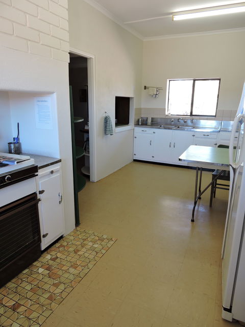 Alpana Station - Sydneys Hotel 4