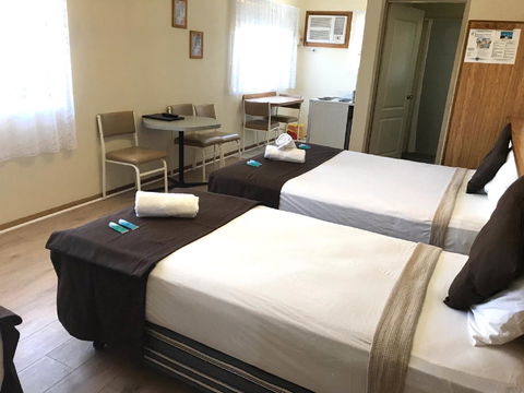 Angel's Rest Motel - Sydneys Hotel 0