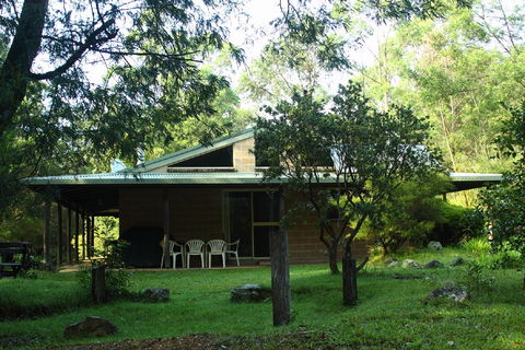Clyde River Retreat - Sydneys Hotel 0