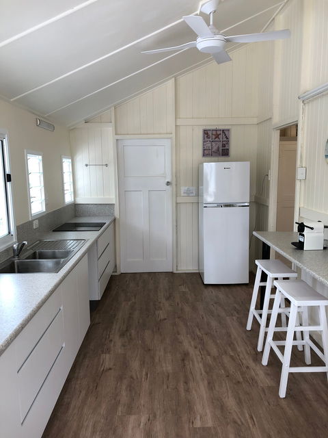 Daggoombah Holiday House - Sydneys Hotel 5