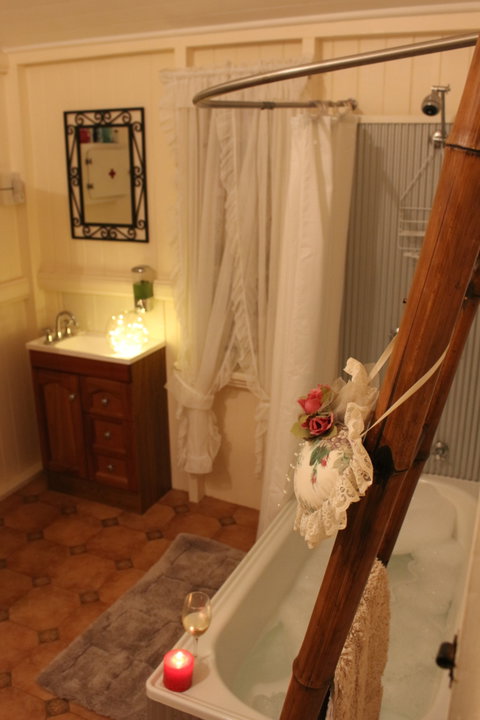 Dillons Cottage Stanthorpe - Sydneys Hotel 7