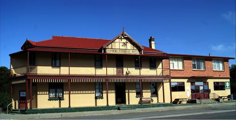 Flinders Island Interstate Hotel - Sydneys Hotel 0