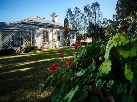 Glenellyn House - Servants Quarters - Sydneys Hotel 1