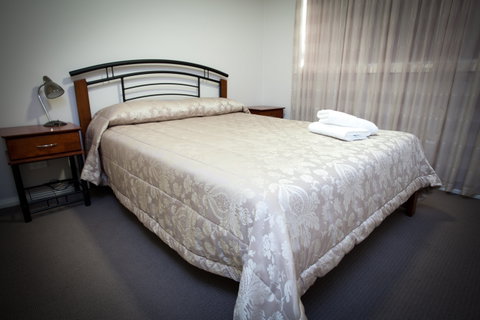 Murray Rest Cottages - Sydneys Hotel 2