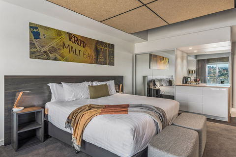 Peppers Silo Hotel - Sydneys Hotel 1