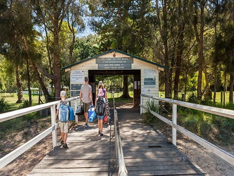 The Basin Campground - Sydneys Hotel 0
