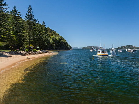 The Basin Campground - Sydneys Hotel 1