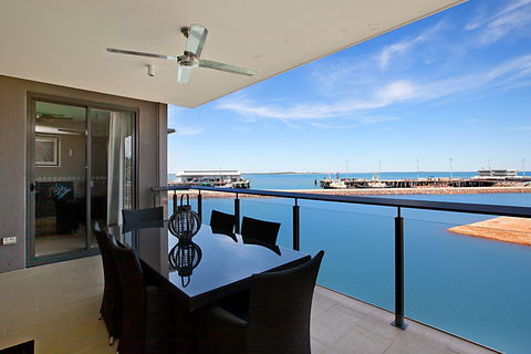 A Marina Vista - Sydneys Hotel 0