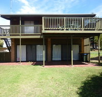 Cedar House - Sydneys Hotel