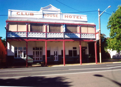 Club House Hotel - Sydneys Hotel 0