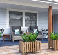 Long Jetty Lake House - Sydneys Hotel