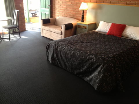Paradise Palms Motel Mulwala - Sydneys Hotel 1