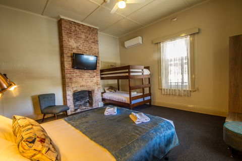 Pretoria Hotel Mannum - Sydneys Hotel 2