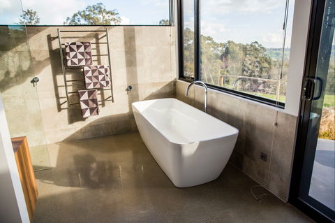 Vivere Retreat - Sydneys Hotel 2