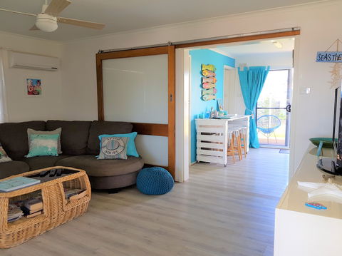 AVitamin Sea - Sydneys Hotel 1