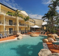 Cairns Queenslander Hotel and Apartments - Sydneys Hotel