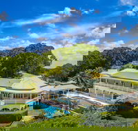 Cedargrove Estate - Sydneys Hotel