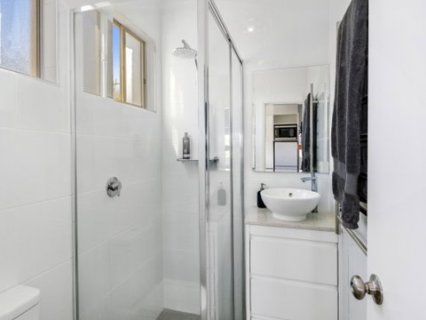 Coolah Shorts - Self Contained Apartments - Sydneys Hotel 2