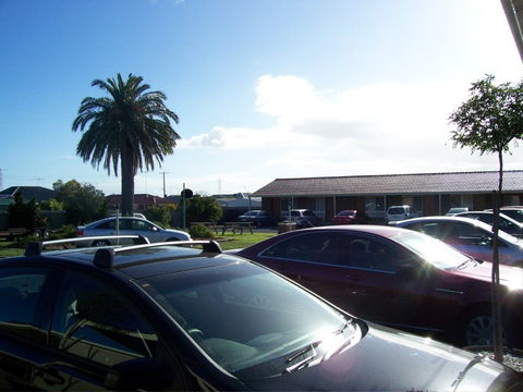 Geelong Golden Palms Motel - Sydneys Hotel 2