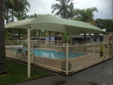 Sussex Palms Holiday Park - Sydneys Hotel 0