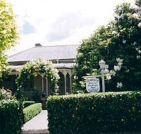 Bowral Cottage Inn - Sydneys Hotel