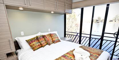 Aaah Willandra Houseboats - Sydneys Hotel 1