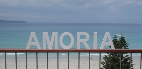 Amoria Beach House - Sydneys Hotel 1