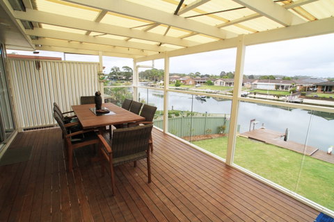 Cockatoo House - Sydneys Hotel 0