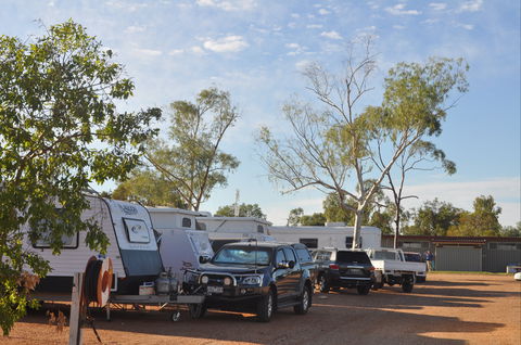 Lightning Ridge Holiday Park - Sydneys Hotel 0