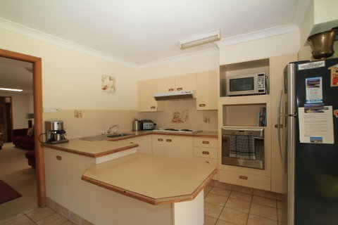 Ranu House-Waterfront - Sydneys Hotel 1