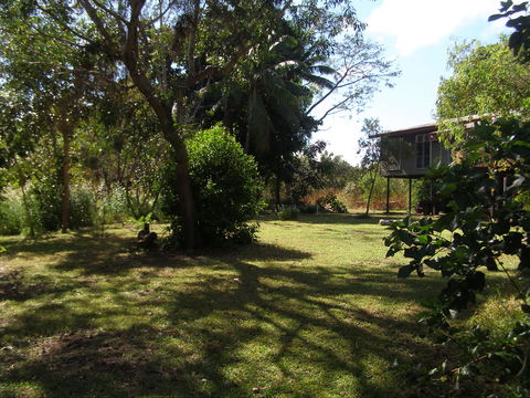 Wagait Beach Holiday Houses - Sydneys Hotel 1