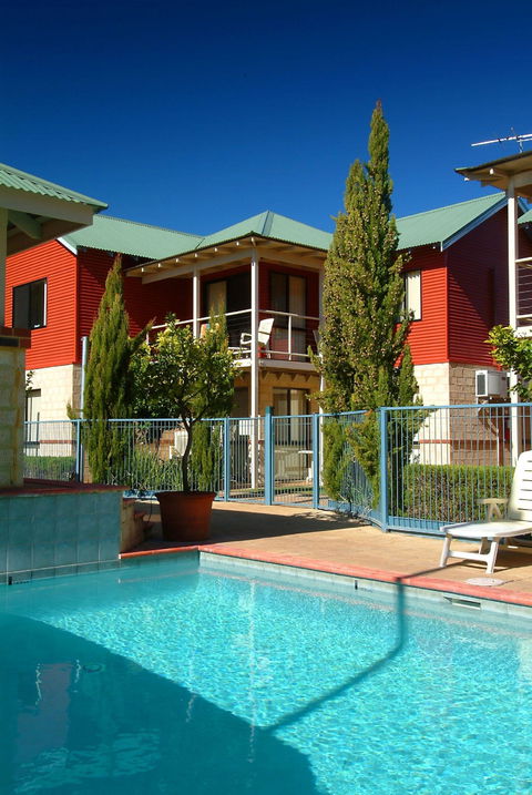 Amalfi Resort  Busselton - Sydneys Hotel 1
