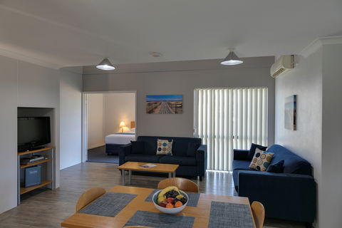 Amalfi Resort  Busselton - Sydneys Hotel 2