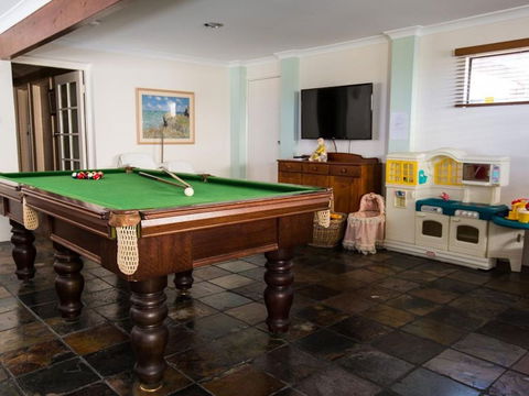 Beachside At Silver Sands - Sydneys Hotel 2