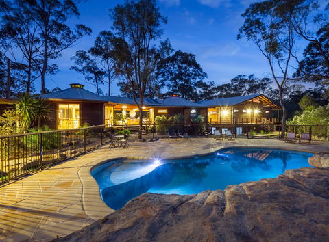 Billabong Retreat - Sydneys Hotel 2
