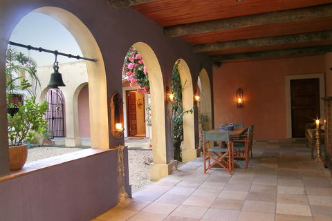 CasaBelle Country Guest House - Sydneys Hotel 2