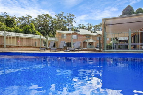 Haven Holiday Resort - Sydneys Hotel 0