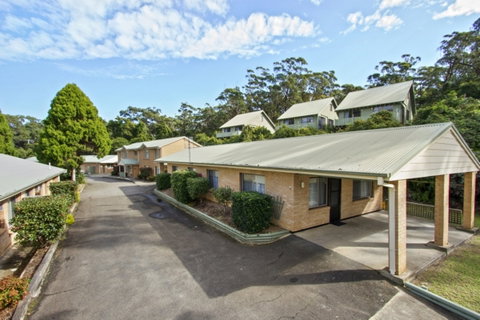 Haven Holiday Resort - Sydneys Hotel 1