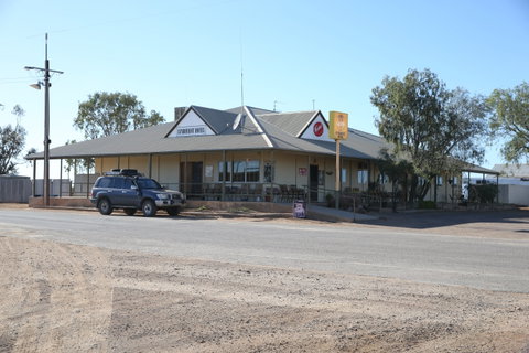Lyndhurst Hotel, Roadhouse, Motel & Caravan Park - Sydneys Hotel 0