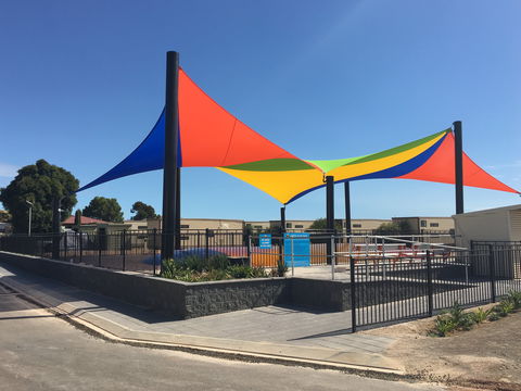 Moonta Bay Caravan Park - Sydneys Hotel 2