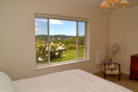 Pat And Ted's In The Piccadilly Valley - Sydneys Hotel 2
