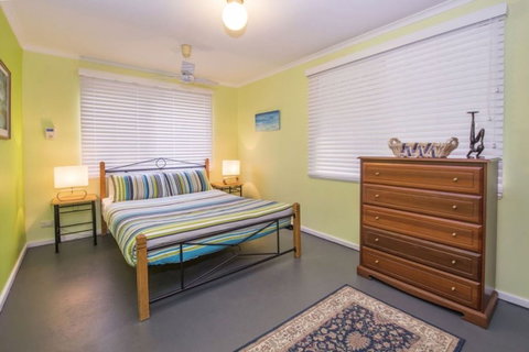 Swell Shack - Sydneys Hotel 1