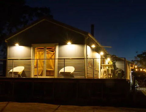 The Fleece - Luxury Farm Stay - Sydneys Hotel 1