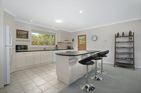 Valley View - Sydneys Hotel 2