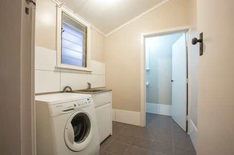 Wilkadene Cottage - Sydneys Hotel 2