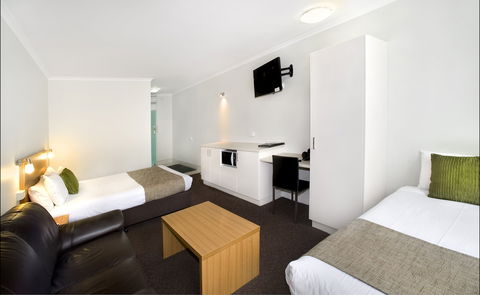 Admiralty Inn - Sydneys Hotel 1