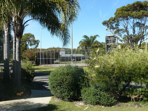 Camp Elim - Sydneys Hotel 1
