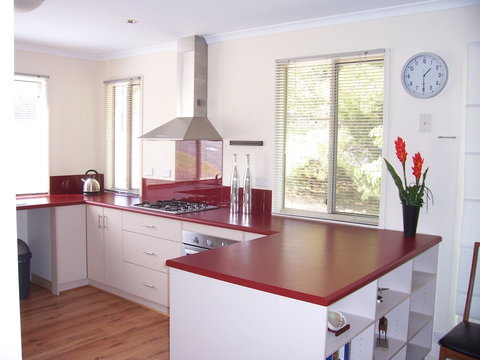 Century 21 SouthCoast: All Decked Out - Sydneys Hotel 2