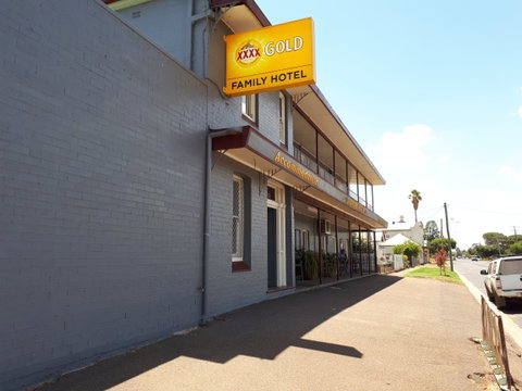 Family Hotel Cootamundra - Sydneys Hotel 1