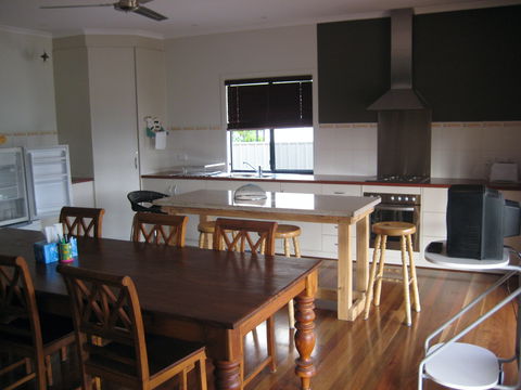 Marie's Cottage - Sydneys Hotel 1